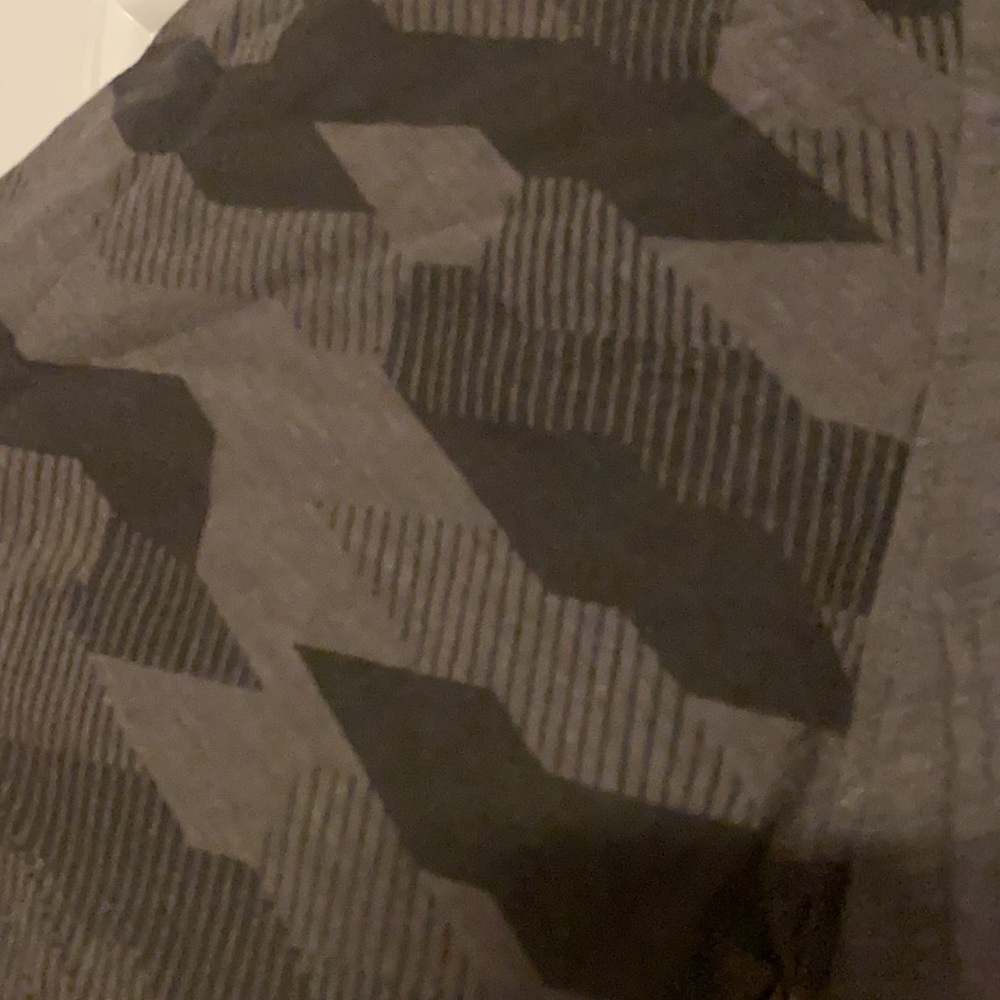 Men’s under armour short sleeve tee, size large - Picture 5 of 5